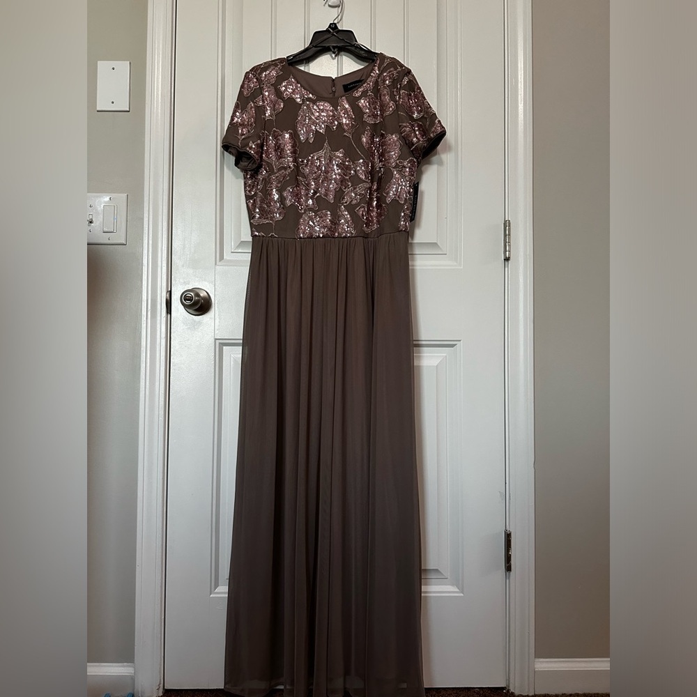 R&M Richards Womens Mesh Embellished Evening Dress Size 12 NWT